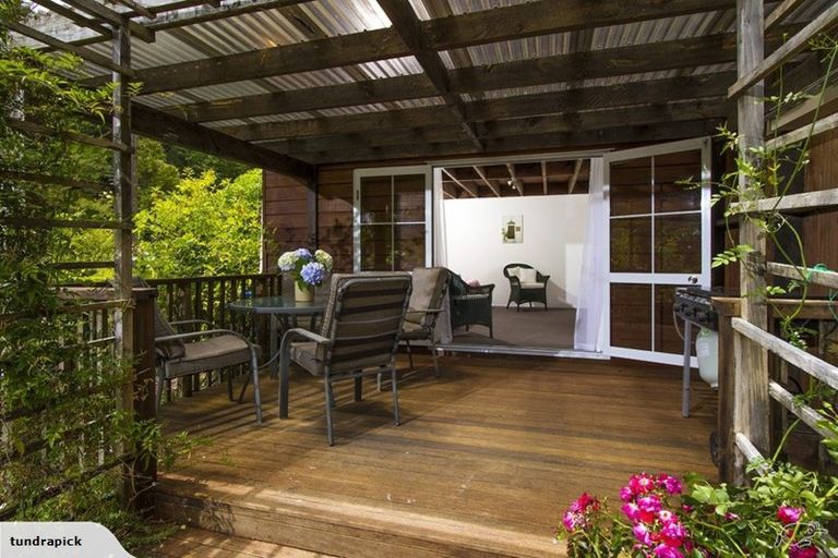 Photo of property in 182 Wright Road, Dairy Flat, Albany, 0794