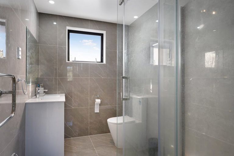 Photo of property in 36 Christmas Road, Manurewa, Auckland, 2102