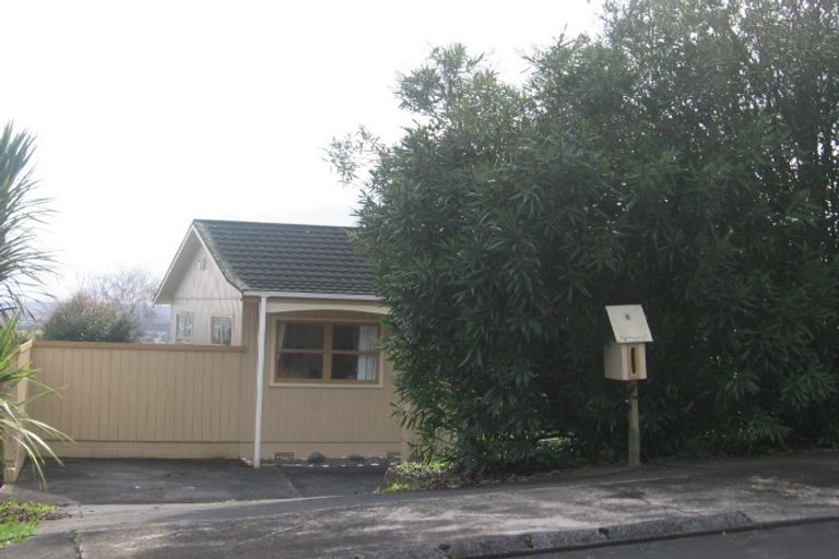 Photo of property in 6 Gibbs Crescent, Red Hill, Papakura, 2110
