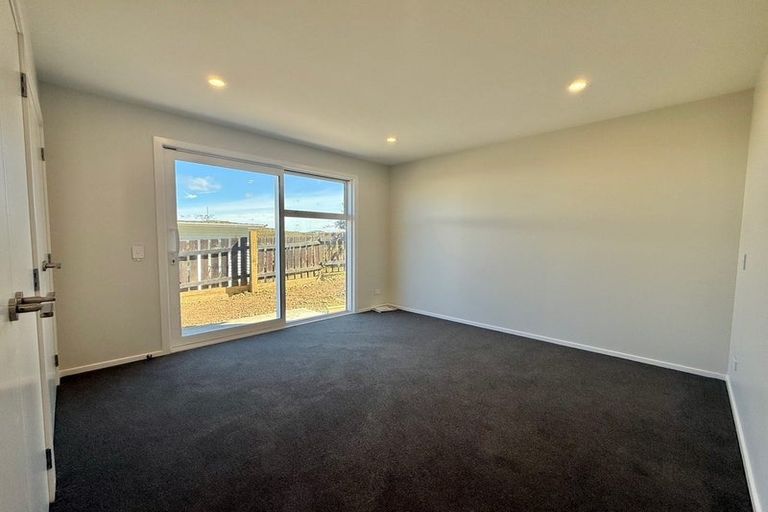 Photo of property in 23 Mana View Road, Paremata, Porirua, 5026