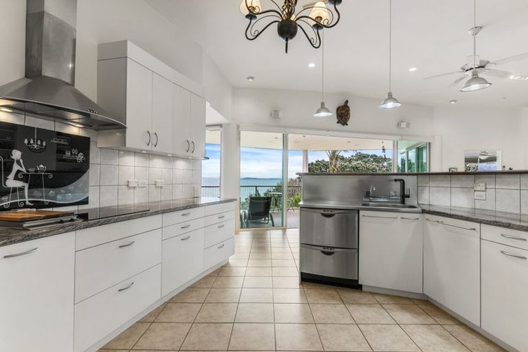 Photo of property in 20 Pacific Parade, Army Bay, Whangaparaoa, 0930