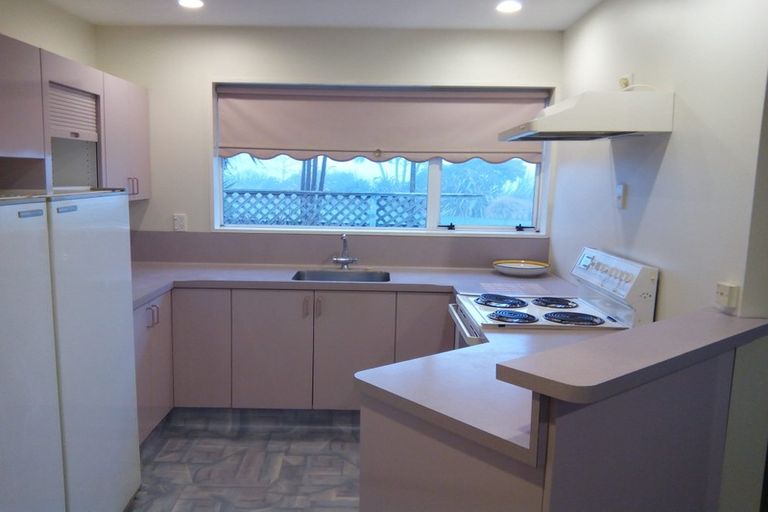 Photo of property in 5 Hunt Lane, Avondale, Christchurch, 8061