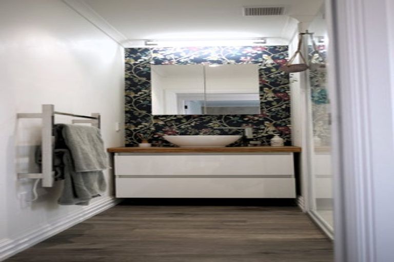 Photo of property in 46b Lees Grove, Wainuiomata, Lower Hutt, 5014