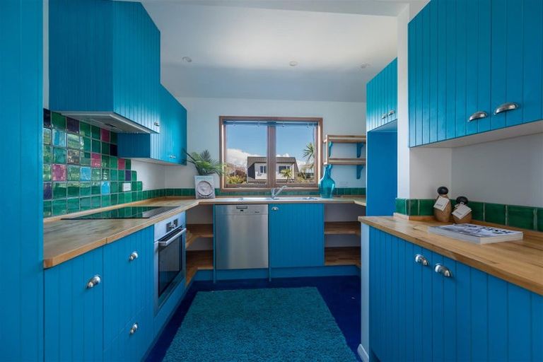 Photo of property in 2 Martin Street, Monaco, Nelson, 7011