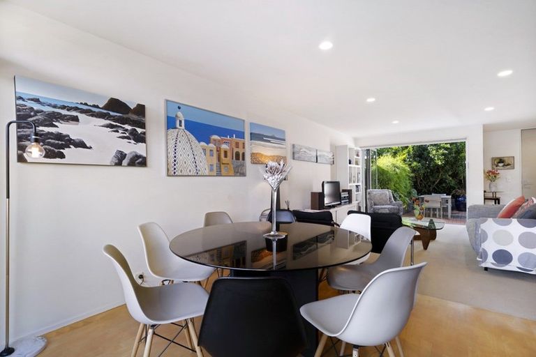 Photo of property in Habitat Apartments, 6/31 Byron Avenue, Takapuna, Auckland, 0622