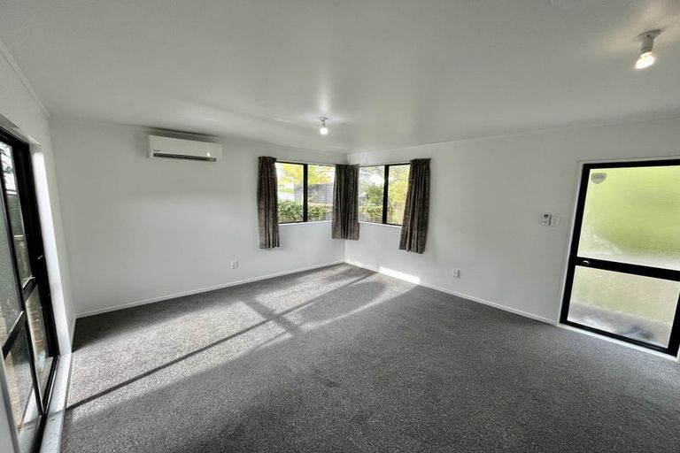 Photo of property in 1/138 Spinella Drive, Bayview, Auckland, 0629