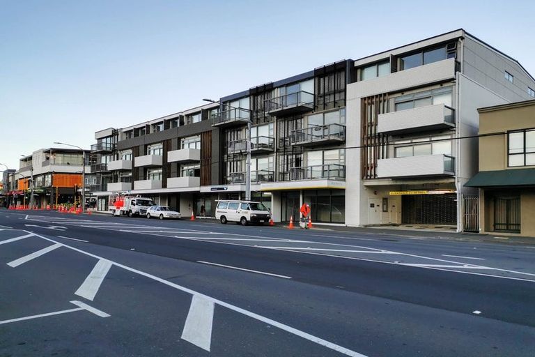 Photo of property in Masina Apartments, 210/80 Riddiford Street, Newtown, Wellington, 6021