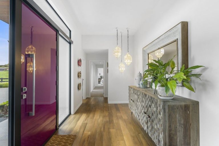 Photo of property in 38 Hawthorne Lane, Kingseat, Papakura, 2580