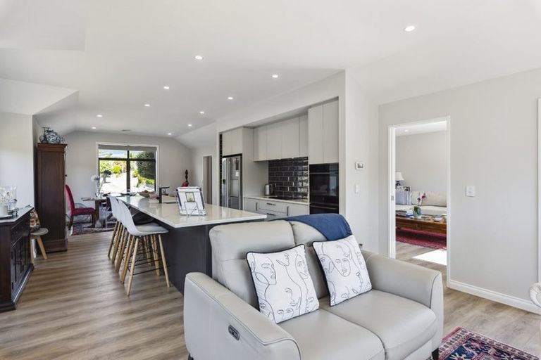 Photo of property in 176 Milne Drive, Paraparaumu, 5032