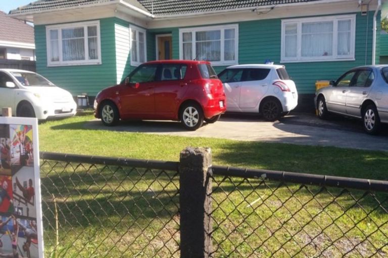 Photo of property in 185 Gray Avenue, Papatoetoe, Auckland, 2024