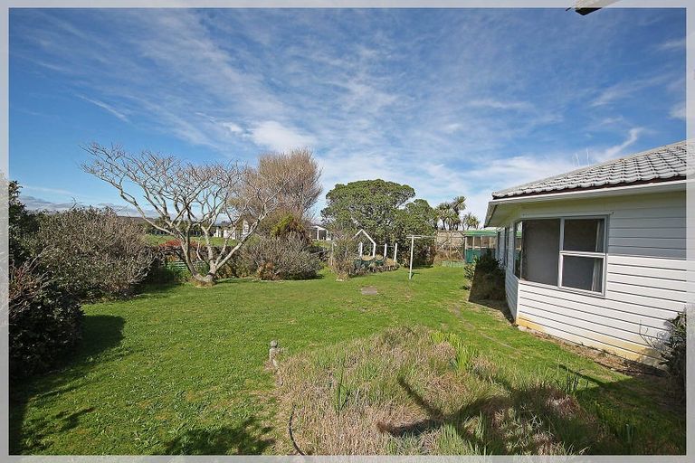 Photo of property in 5 Low Avenue, Foxton Beach, Foxton, 4815