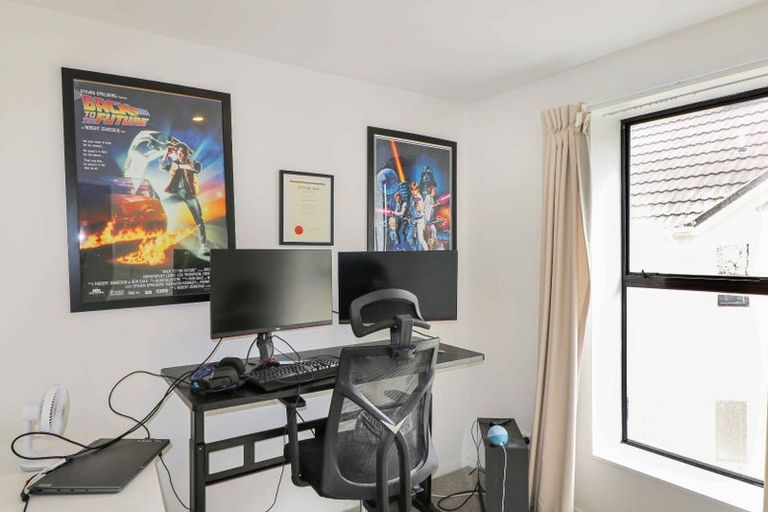 Photo of property in 31 Macdonald Crescent, Te Aro, Wellington, 6011