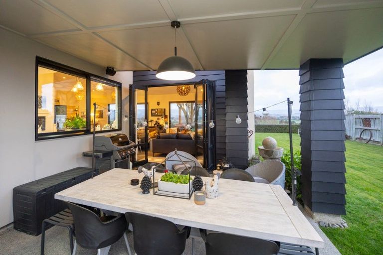 Photo of property in 54 Rodeo Drive, Kelvin Grove, Palmerston North, 4414