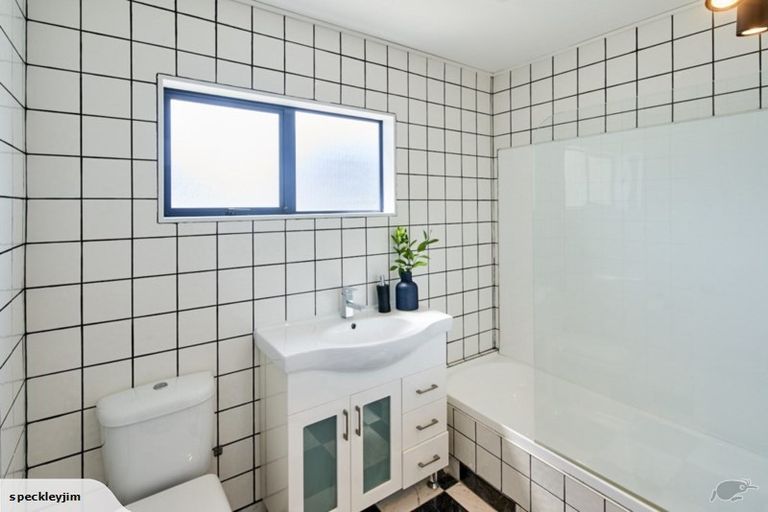 Photo of property in 28 Caledonia Street, Miramar, Wellington, 6022