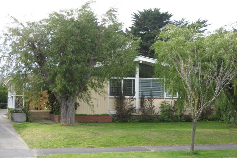 Photo of property in 37 Exeter Crescent, Pirimai, Napier, 4112