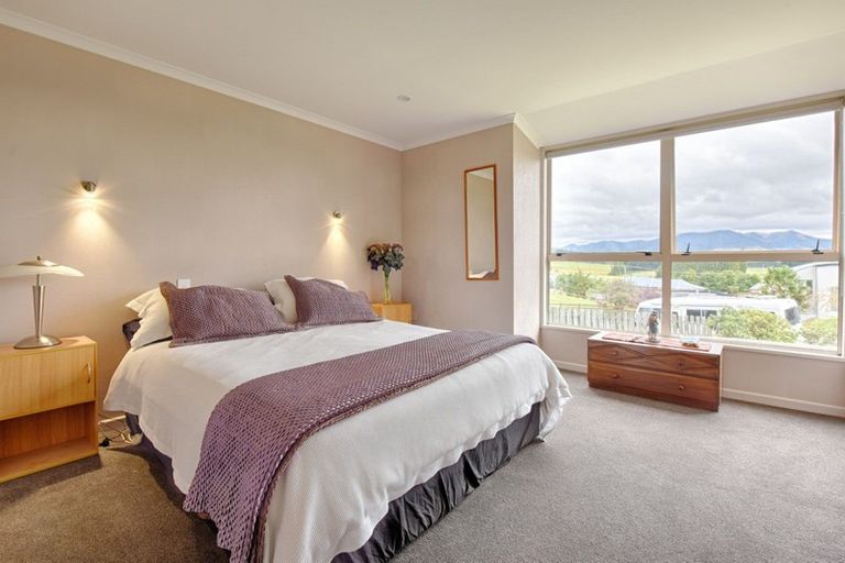 Photo of property in 15 Aotea Crescent, Gore, 9710