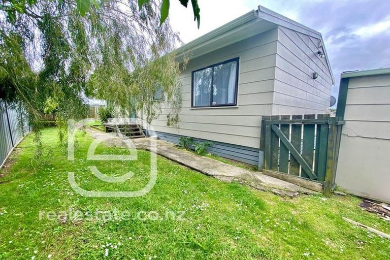 Photo of property in 1/14 Kennington Drive, Clendon Park, Auckland, 2103