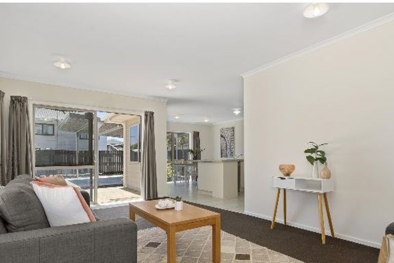 Photo of property in 34b Simpson Road, Papamoa Beach, Papamoa, 3118