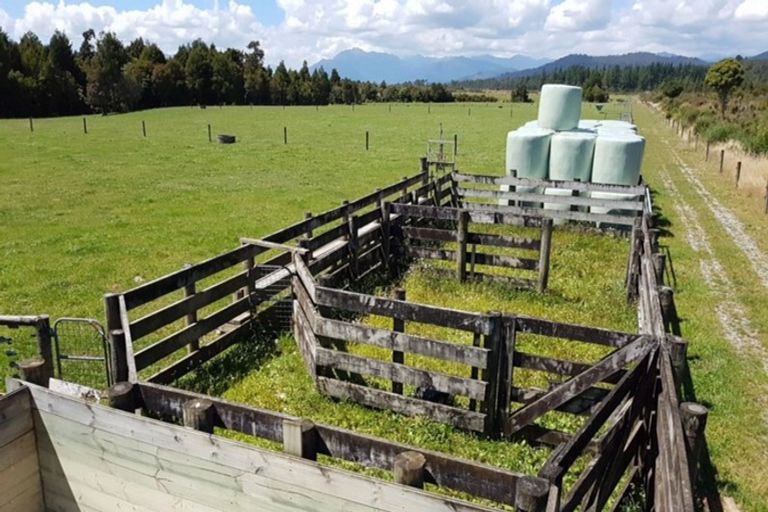 Photo of property in 238 Keogans Road, Arahura Valley, Hokitika, 7882
