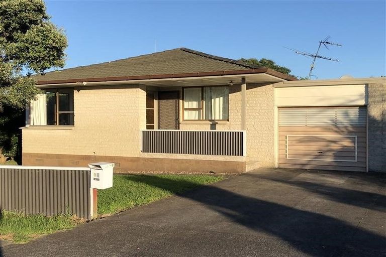 Photo of property in 2/18 Miro Road, Mangere Bridge, Auckland, 2022