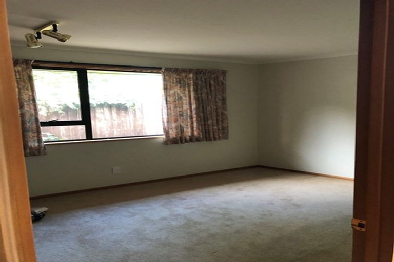 Photo of property in 22 Apsley Drive, Russley, Christchurch, 8042