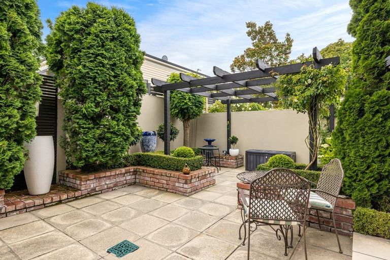 Photo of property in 3/104 Papanui Road, Merivale, Christchurch, 8014