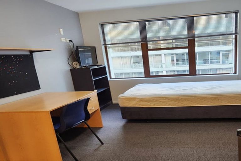 Photo of property in Orange Apartments/victoria Centr, 810/169 The Terrace, Wellington Central, Wellington, 6011