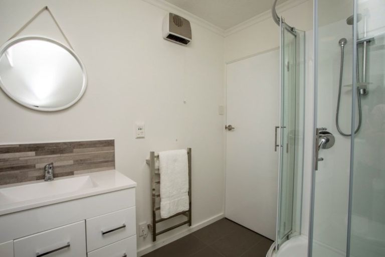 Photo of property in 32 Durham Street, Winton, 9720