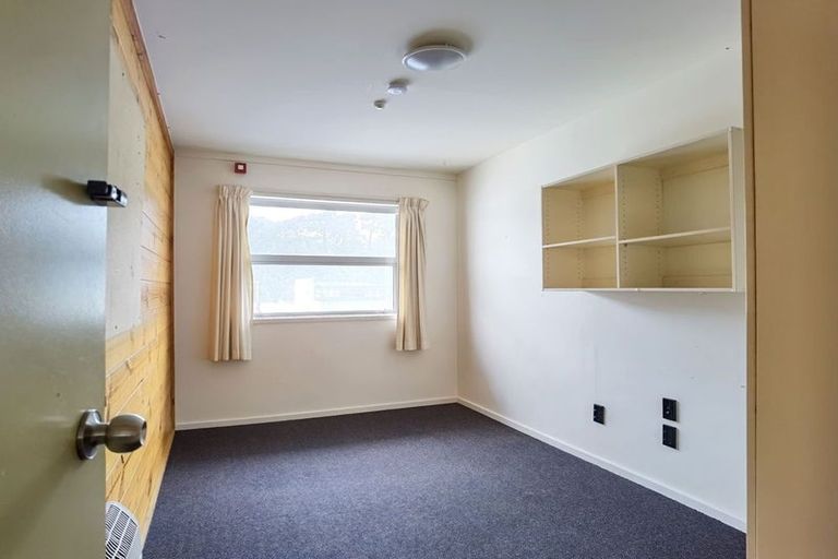 Photo of property in Drummond Street Flats, 15/19 Drummond Street, Mount Cook, Wellington, 6021