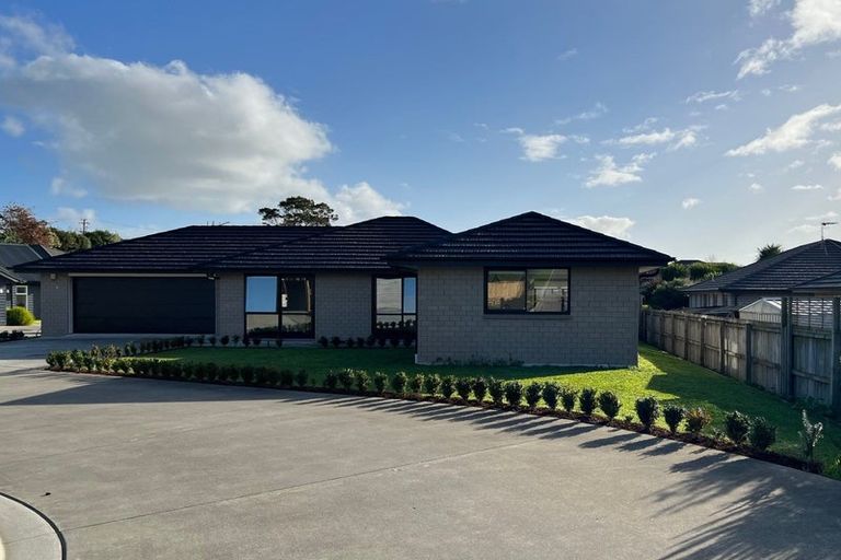 Photo of property in 2 Abernethy Way, Patumahoe, Pukekohe, 2679