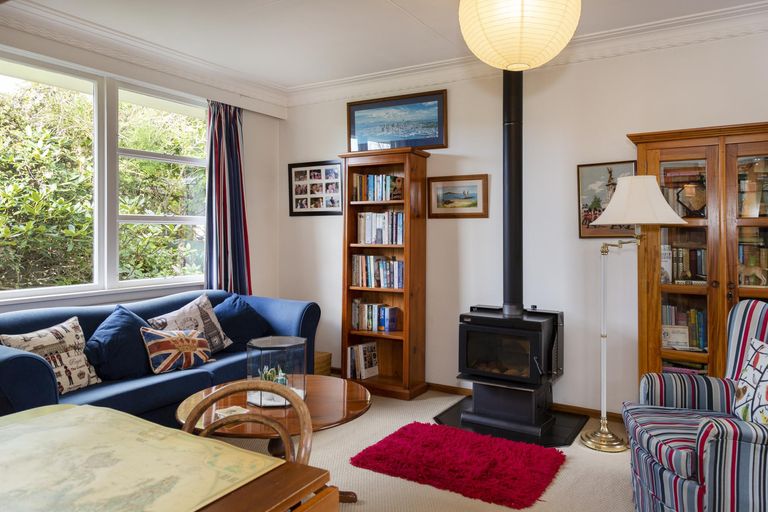 Photo of property in 16a Balmoral Street, Oamaru North, Oamaru, 9400