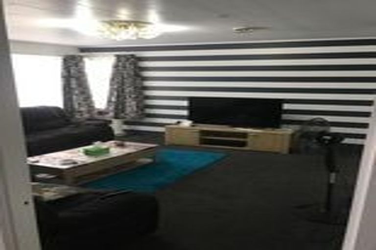 Photo of property in 1/5 Ferndown Avenue, Papatoetoe, Auckland, 2025