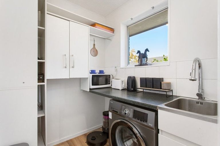 Photo of property in 484 Mairehau Road, Parklands, Christchurch, 8083