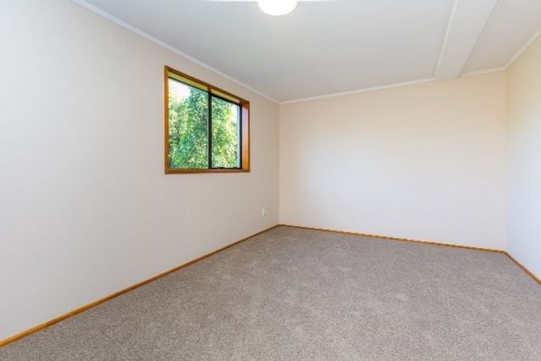Photo of property in 2/38 Heathcote Road, Castor Bay, Auckland, 0620