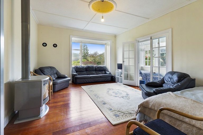Photo of property in 7 Moana Road, Kelburn, Wellington, 6012
