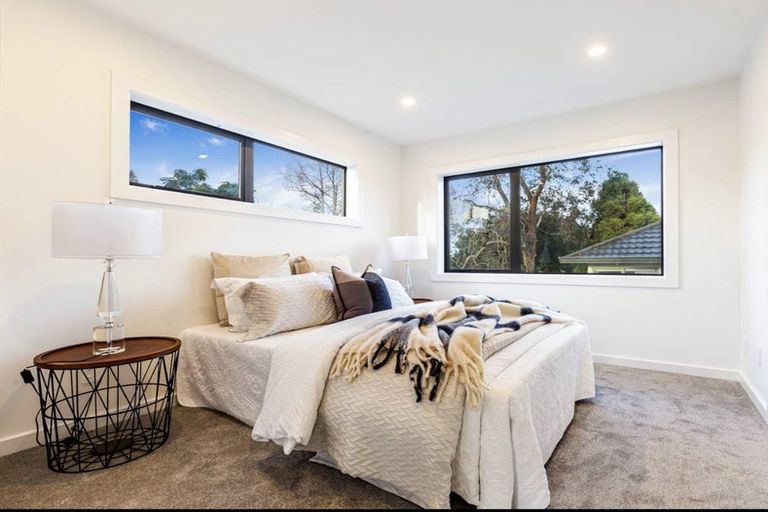 Photo of property in 90 Tiriwa Drive, Massey, Auckland, 0614