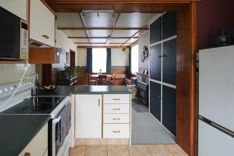 Photo of property in 27 Tay Street, Oamaru North, Oamaru, 9400