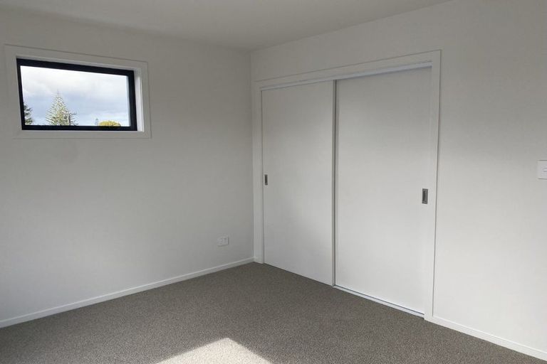 Photo of property in 3/43 Yeovil Road, Te Atatu Peninsula, Auckland, 0610