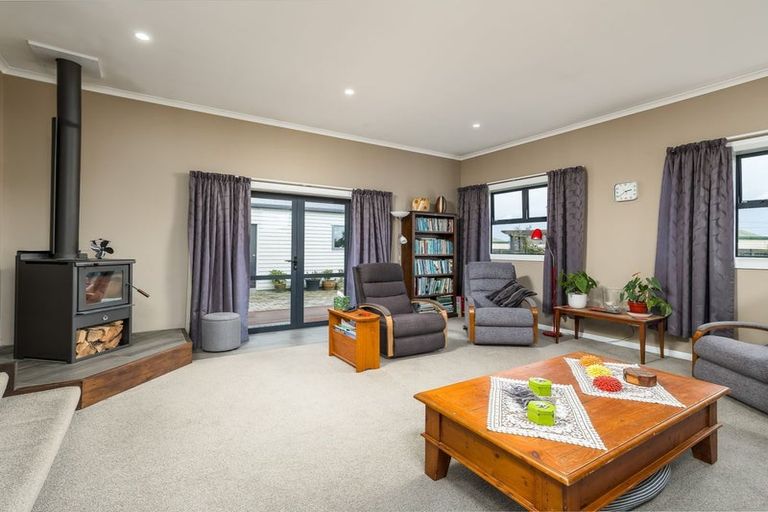 Photo of property in 3 Holmes Street, Waimate, 7924
