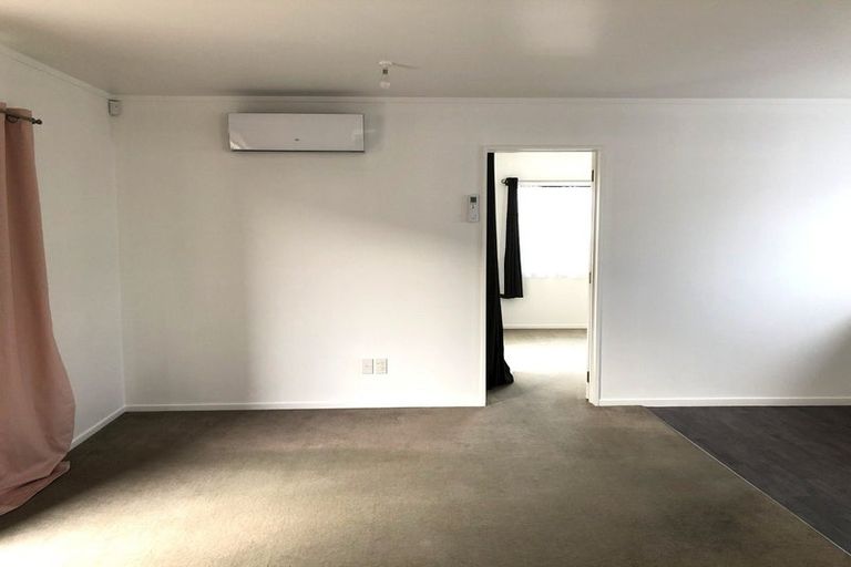 Photo of property in 18 Reelick Avenue, Pakuranga Heights, Auckland, 2010