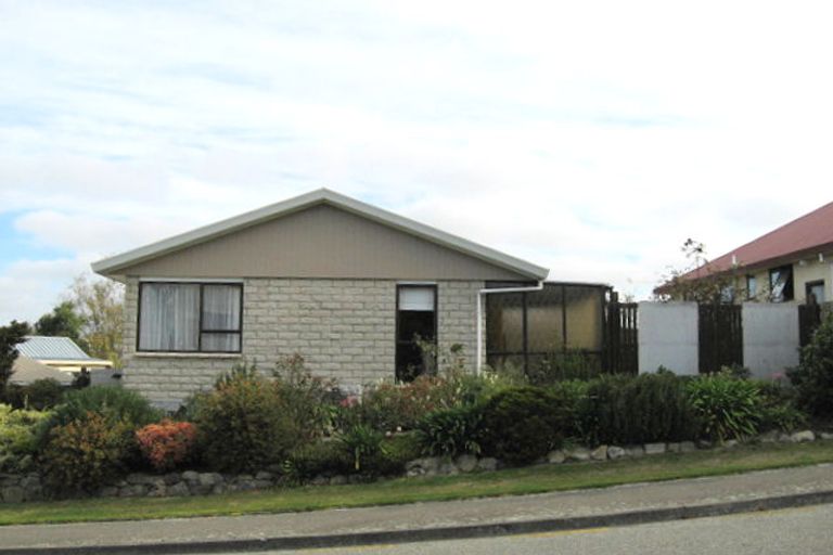 Photo of property in 10 Temple Crescent, Gleniti, Timaru, 7910