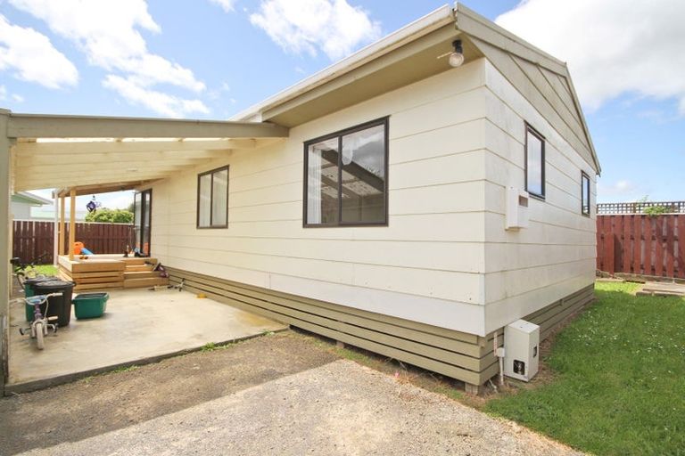 Photo of property in 13a Adkin Avenue, Levin, 5510