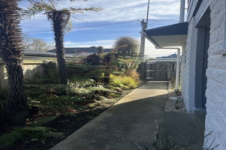 Photo of property in 1/4 Kotare Street, Fendalton, Christchurch, 8041
