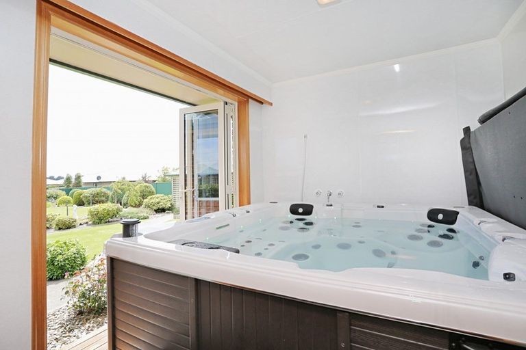 Photo of property in 21 Oteramika Road, Rockdale, Invercargill, 9812