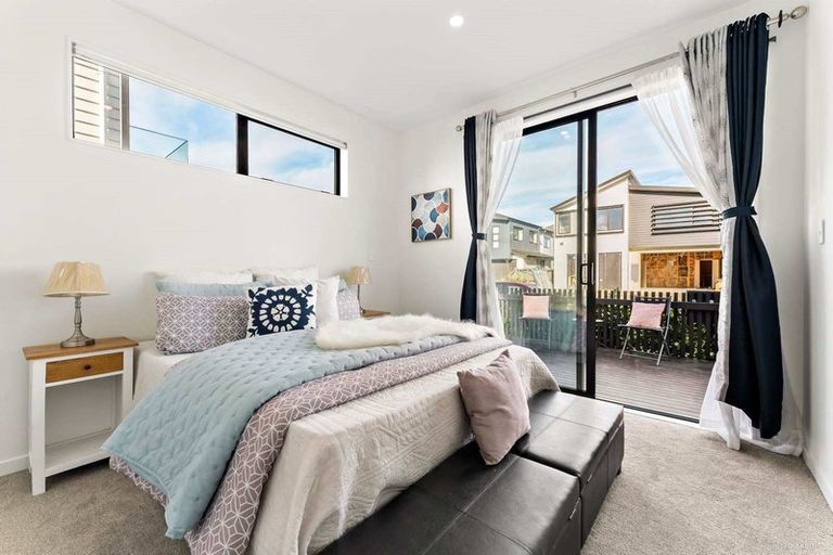 Photo of property in 14 Turret Lane, Hobsonville, Auckland, 0616