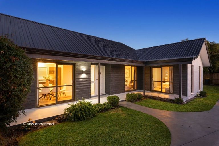 Photo of property in 20 Rearsby Drive, Halswell, Christchurch, 8025