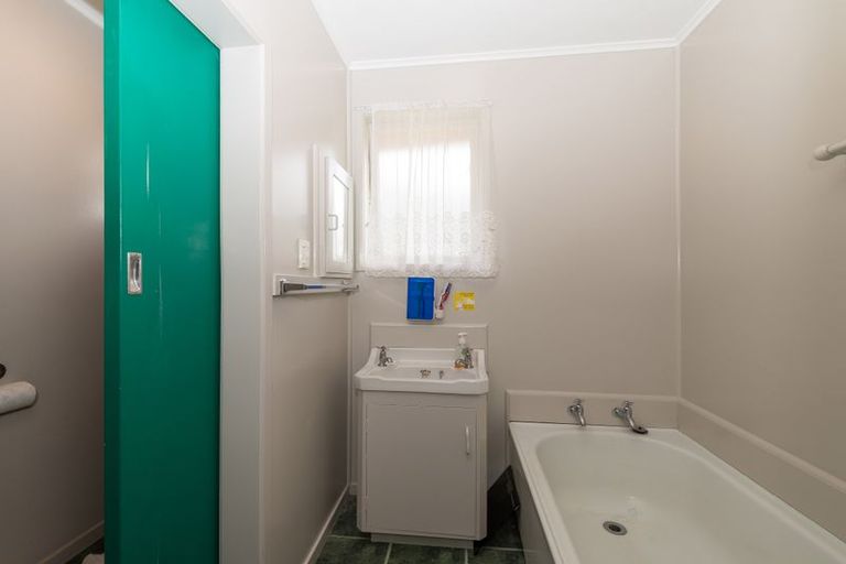 Photo of property in 11 Teal Place, Selwyn Heights, Rotorua, 3015