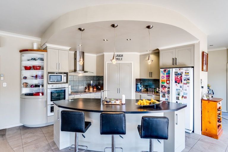 Photo of property in 30 Delta Mews Place, Clive, 4102