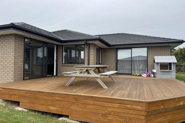 Photo of property in 12e Pukepapa Road, Marton, 4710