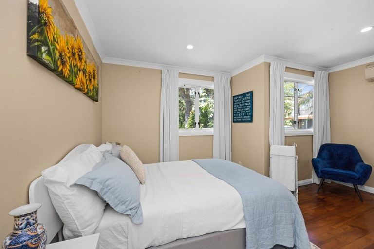 Photo of property in 8 Ormond Road, Hospital Hill, Napier, 4110
